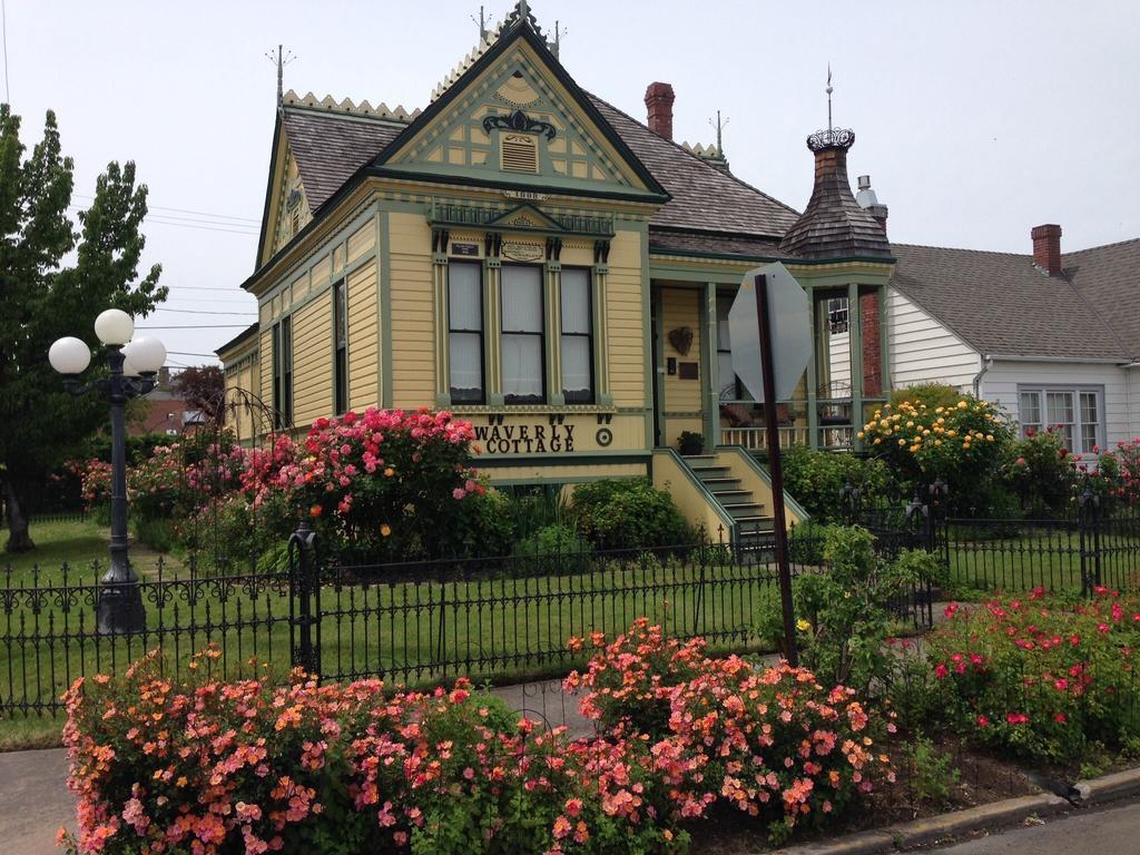 Waverly Cottage Медфорд Екстериор снимка